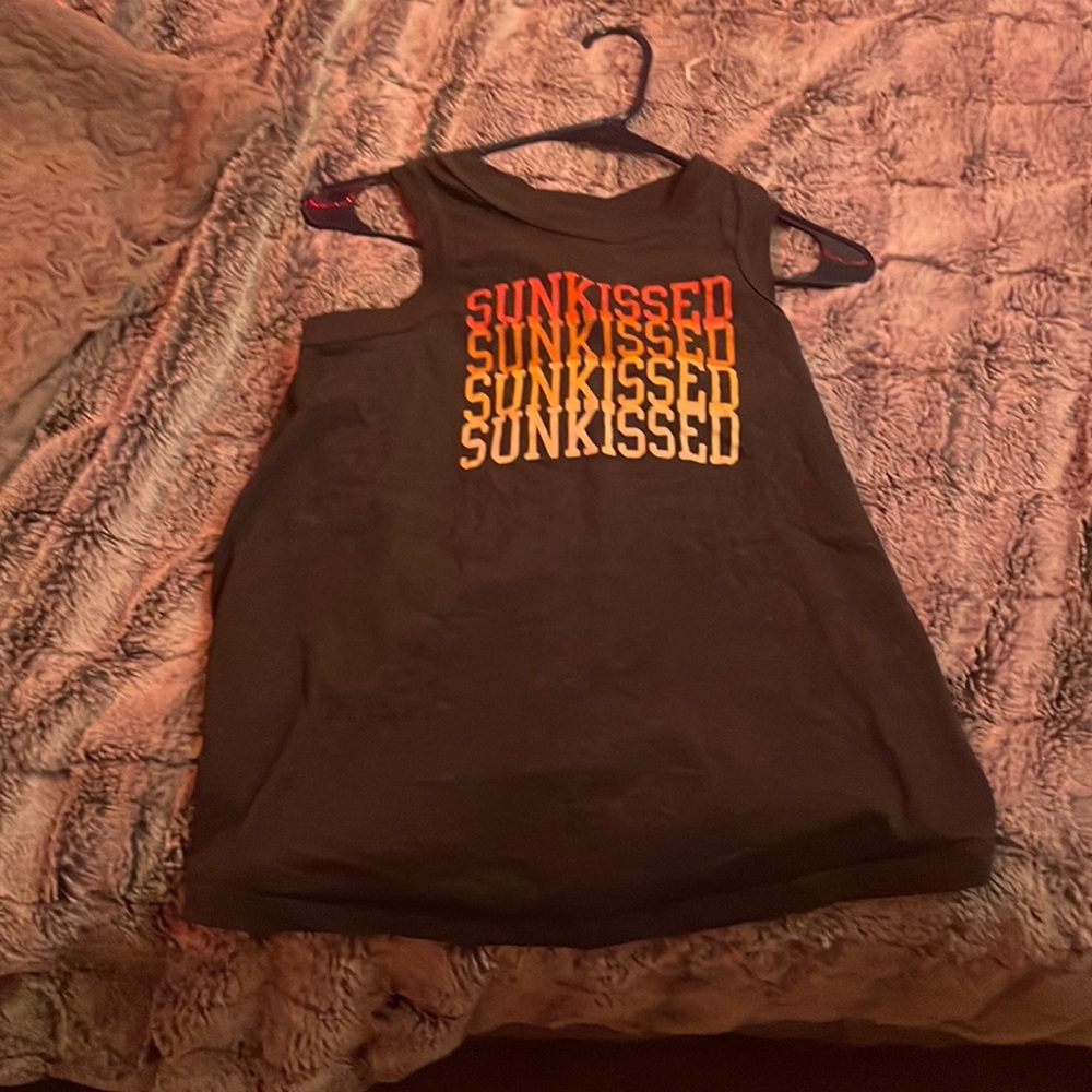 Sun Kissed Tank Too/ No sleeves.